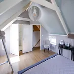Beautiful In Near Apartamento