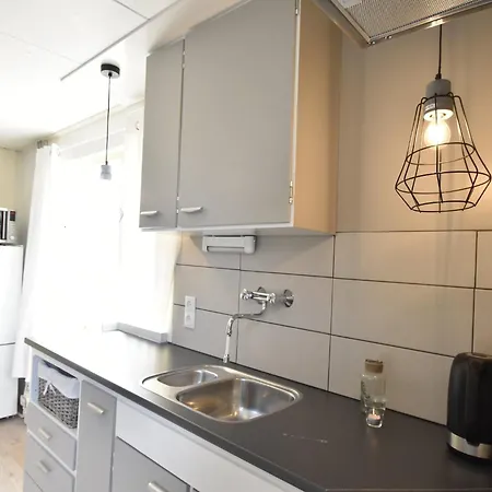 Beautiful In Near Apartment *