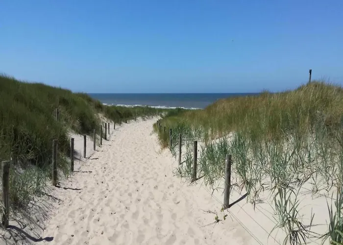 Beautiful In Near Apartamento Callantsoog