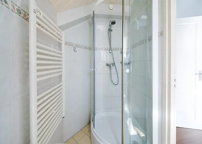 Beautiful In Near Apartamento